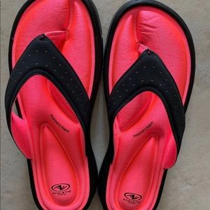 NWOT Athletics Flip Flops